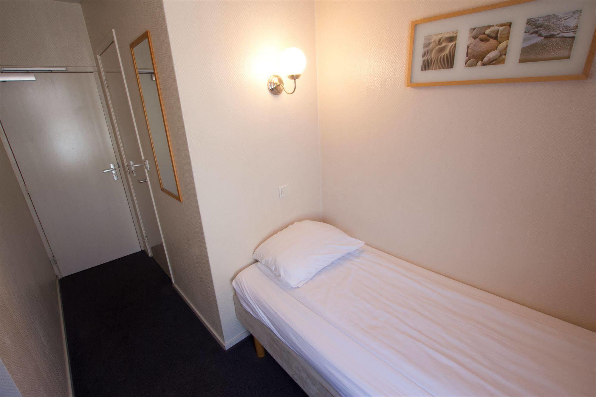 Hotel Velsen IJmuiden Exteriör bild