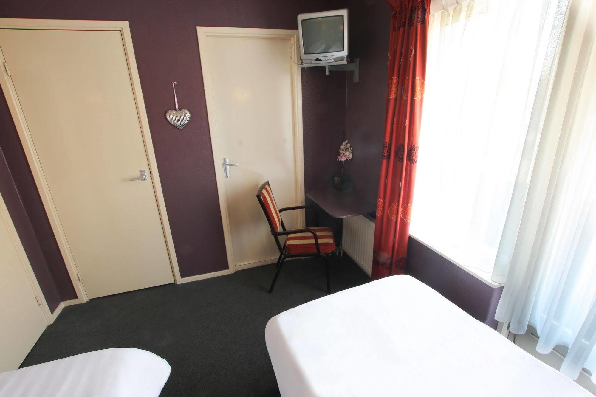 Hotel Velsen IJmuiden Exteriör bild